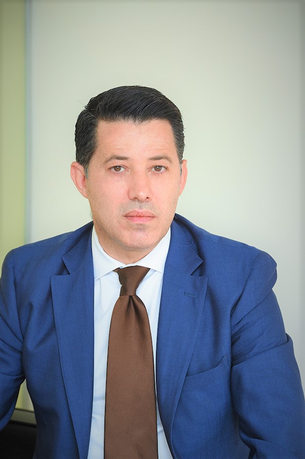Μανιαδάκης