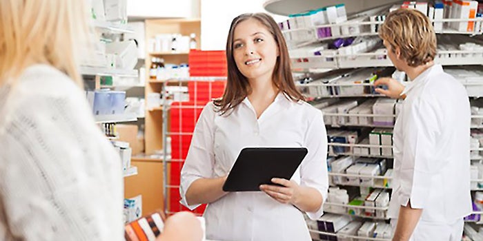 The comfort at the pharmacy is reflected collectively by material elements such as furniture or equipment, the reassuring attitude and the know-how of the team.