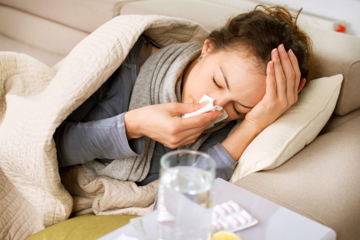 Από την έναρξη επιτήρησης της γρίπης στη χώρα μας, τον περασμένο Σεπτέμβρη, έχουν καταγραφεί 100 σοβαρά κρούσματα εργαστηριακά επιβεβαιωμένης γρίπης.