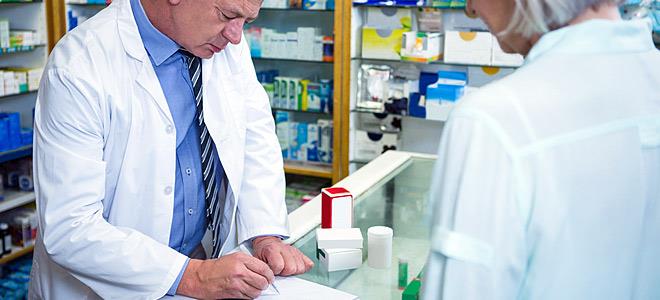 Ο πελάτης χρειάζεται να νιώσει ότι ο φαρμακοποιός και η ομάδα του, συμμερίζονται την ανάγκη του και ξέρουν να τον καθοδηγήσουν. Ο πελάτης χρειάζεται να νιώσει ότι ο φαρμακοποιός και η ομάδα του, συμμερίζονται την ανάγκη του και ξέρουν να τον καθοδηγήσουν.