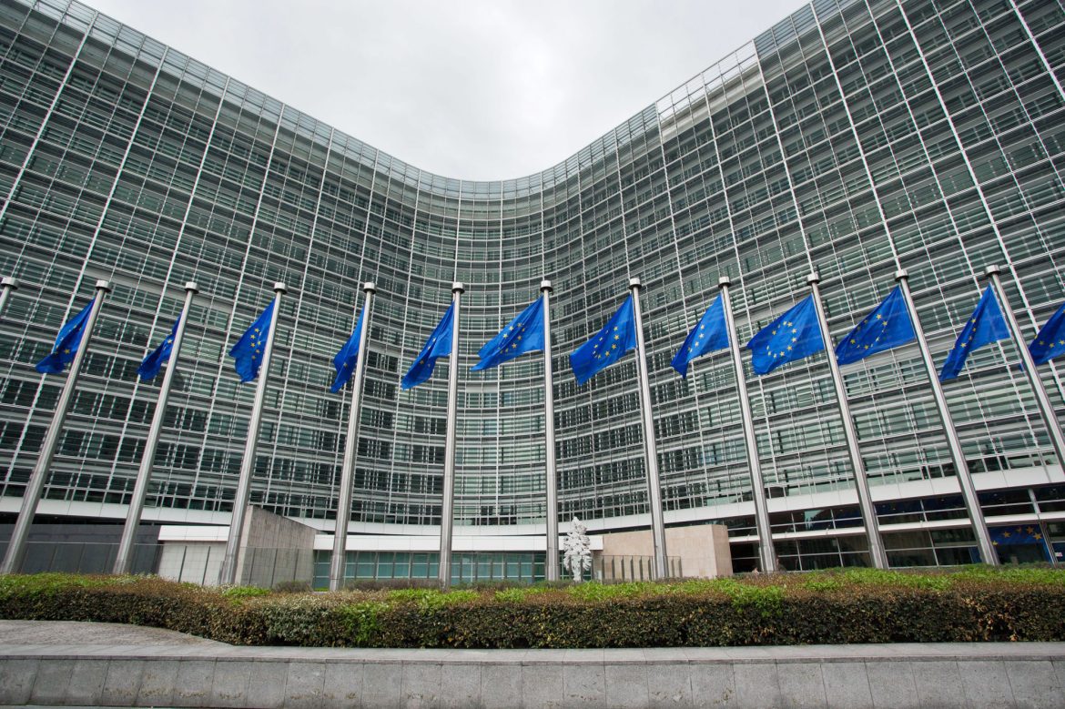 Η Ευρωπαϊκή Επιτροπή Στηρίζει με 4 εκατ. Ευρώ Έρευνα για τη Θεραπεία του Κορωνοϊού με τη Χρήση Πλάσματος Αναρρωσάντων.