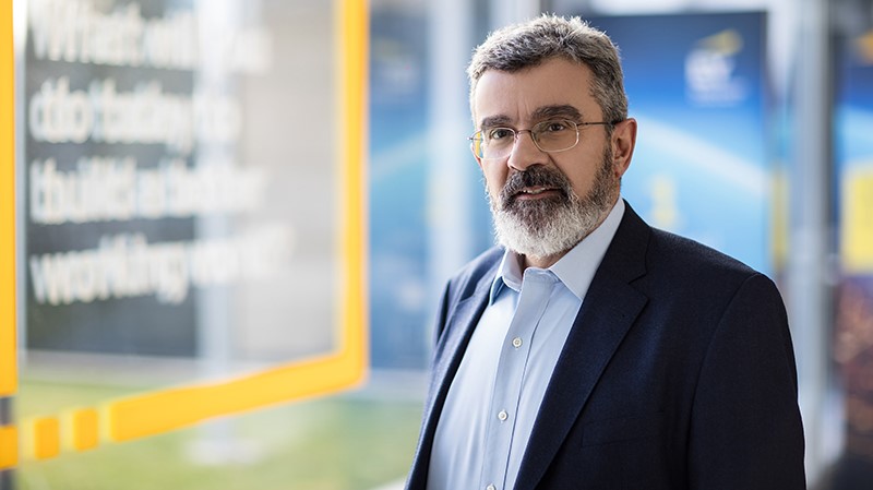 Ο κος Παναγιώτης Παπάζογλου, Διευθύνων Σύμβουλος της EY Ελλάδος. Ο κος Παναγιώτης Παπάζογλου, Διευθύνων Σύμβουλος της EY Ελλάδος.