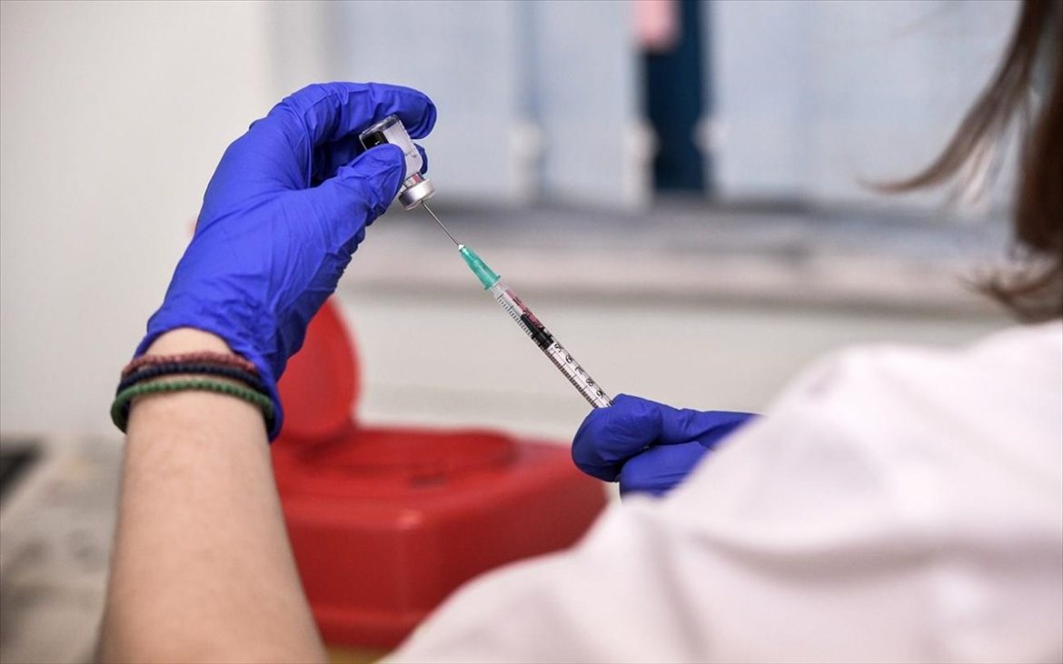 Εθνική Επιτροπή Εμβολιασμών: Πολύ Μικρός ο Κίνδυνος από την Ευλογιά των Πιθήκων.