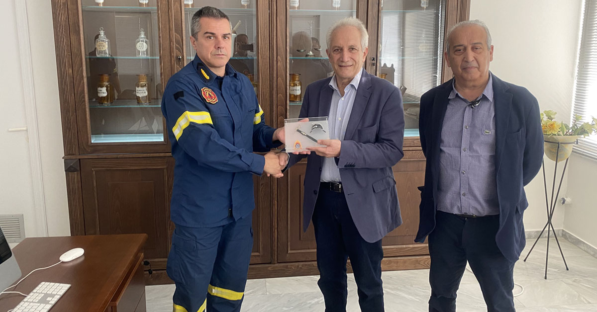 Π.Φ.Σ.: Δωρεά Ειδικού Εξοπλισμού στο Πυροσβεστικό Σώμα Π.Φ.Σ.: Δωρεά Ειδικού Εξοπλισμού στο Πυροσβεστικό Σώμα
