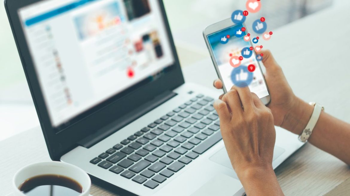 Social media, ΦΣΘ